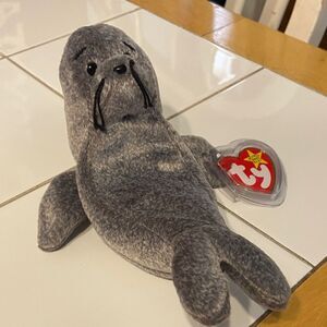 Ty Beanie Baby Slippery Gray Seal Plush Toy